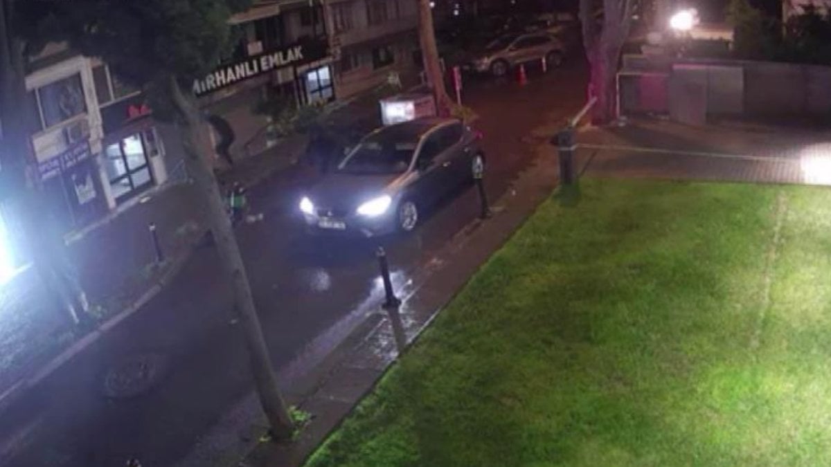 İstanbul Kadıköy’de 300 bin dolarlık pırlanta hırsızlığı kameralara yansıdı